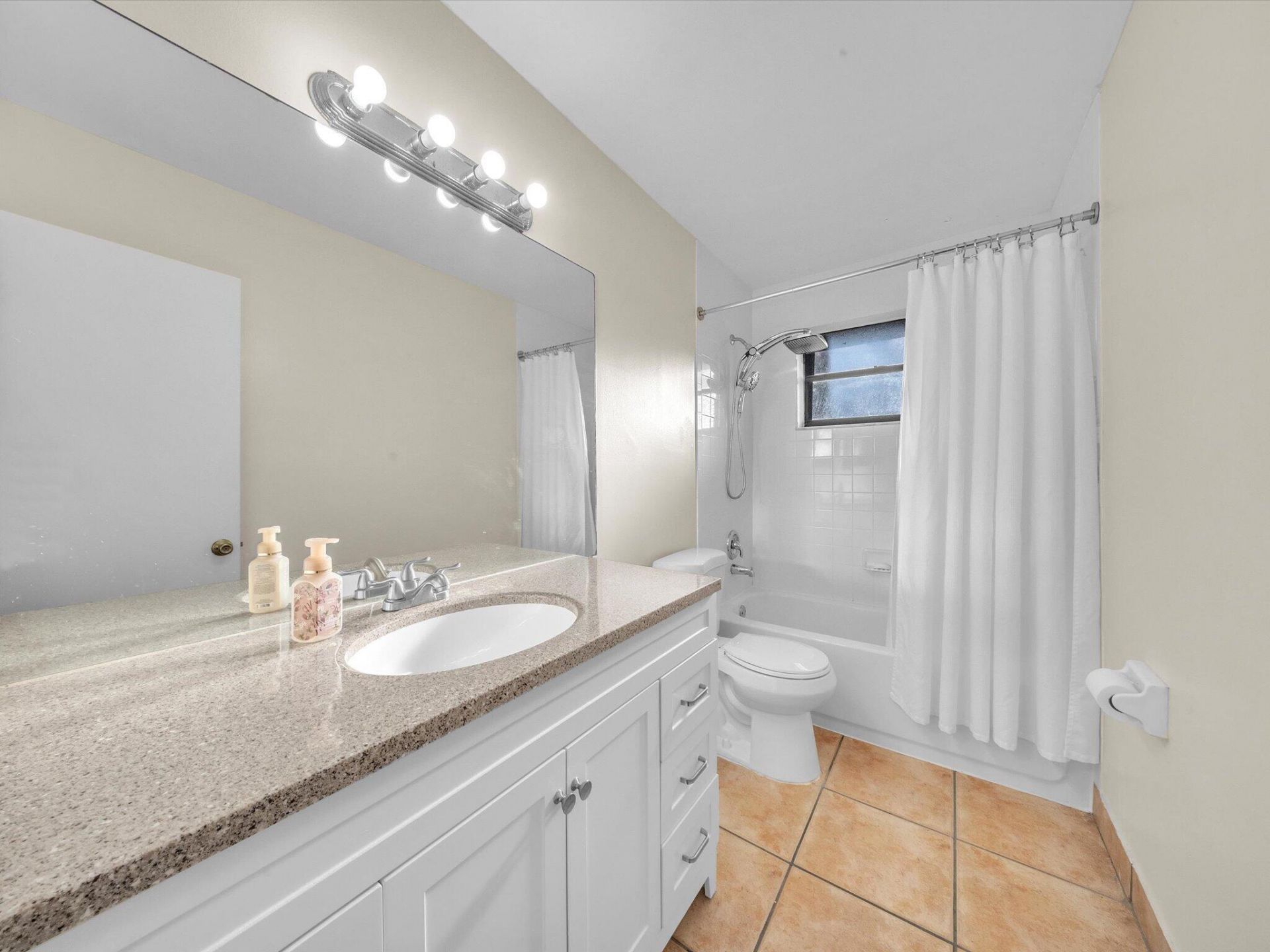 9867 Riverside Drive, Coral Springs, FL 33071 Photo