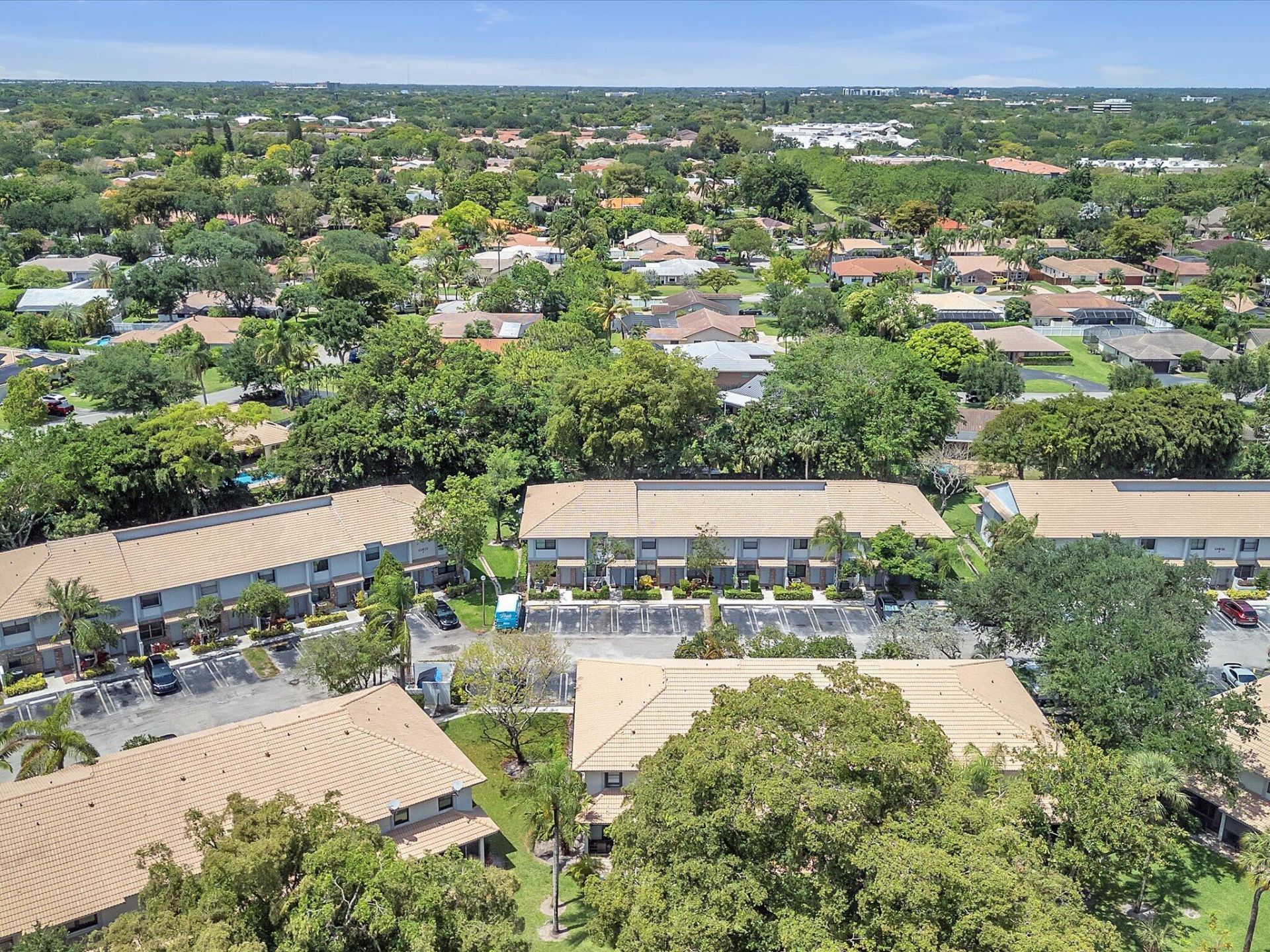 9867 Riverside Drive, Coral Springs, FL 33071 Photo