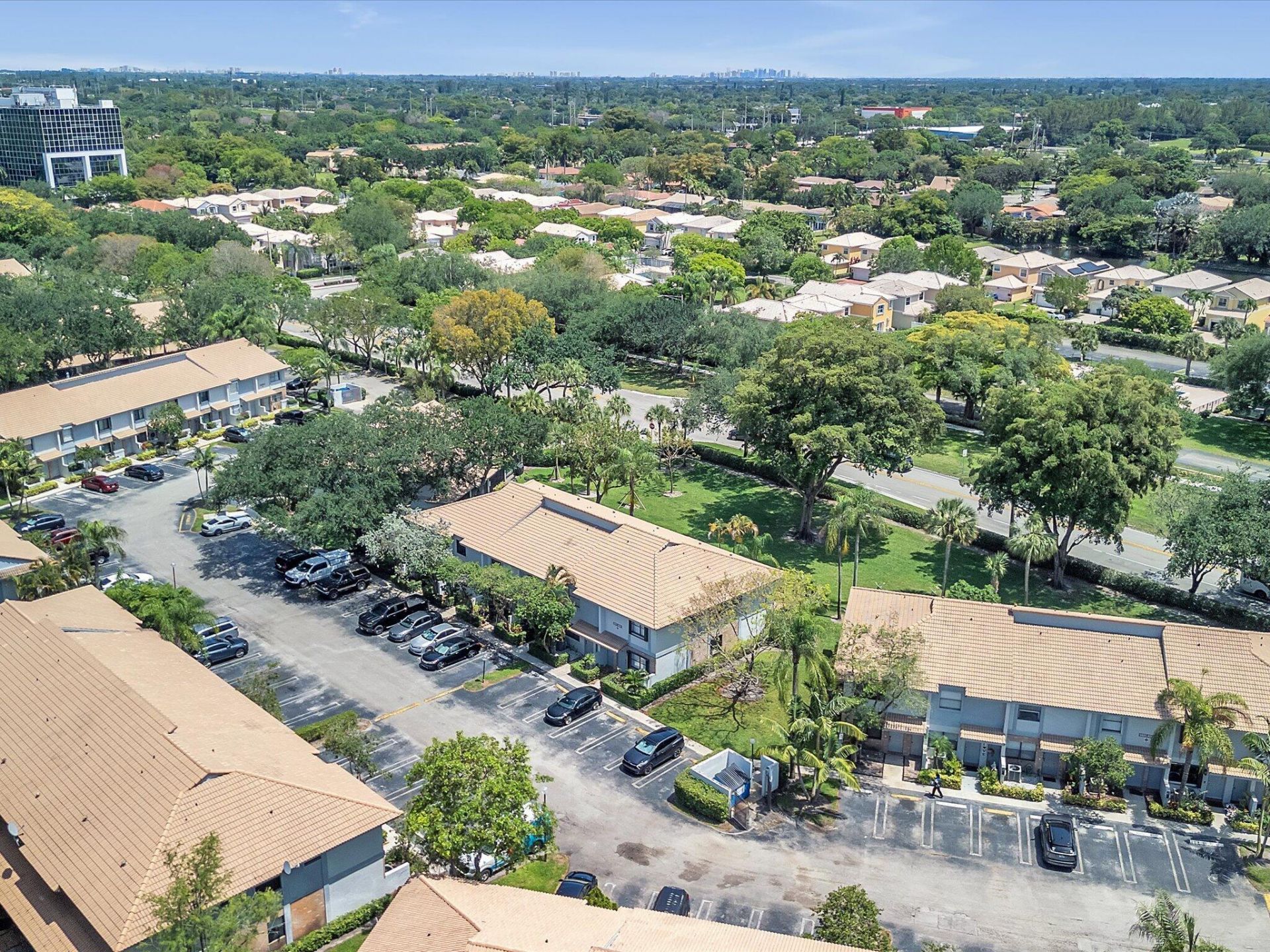 9867 Riverside Drive, Coral Springs, FL 33071 Photo