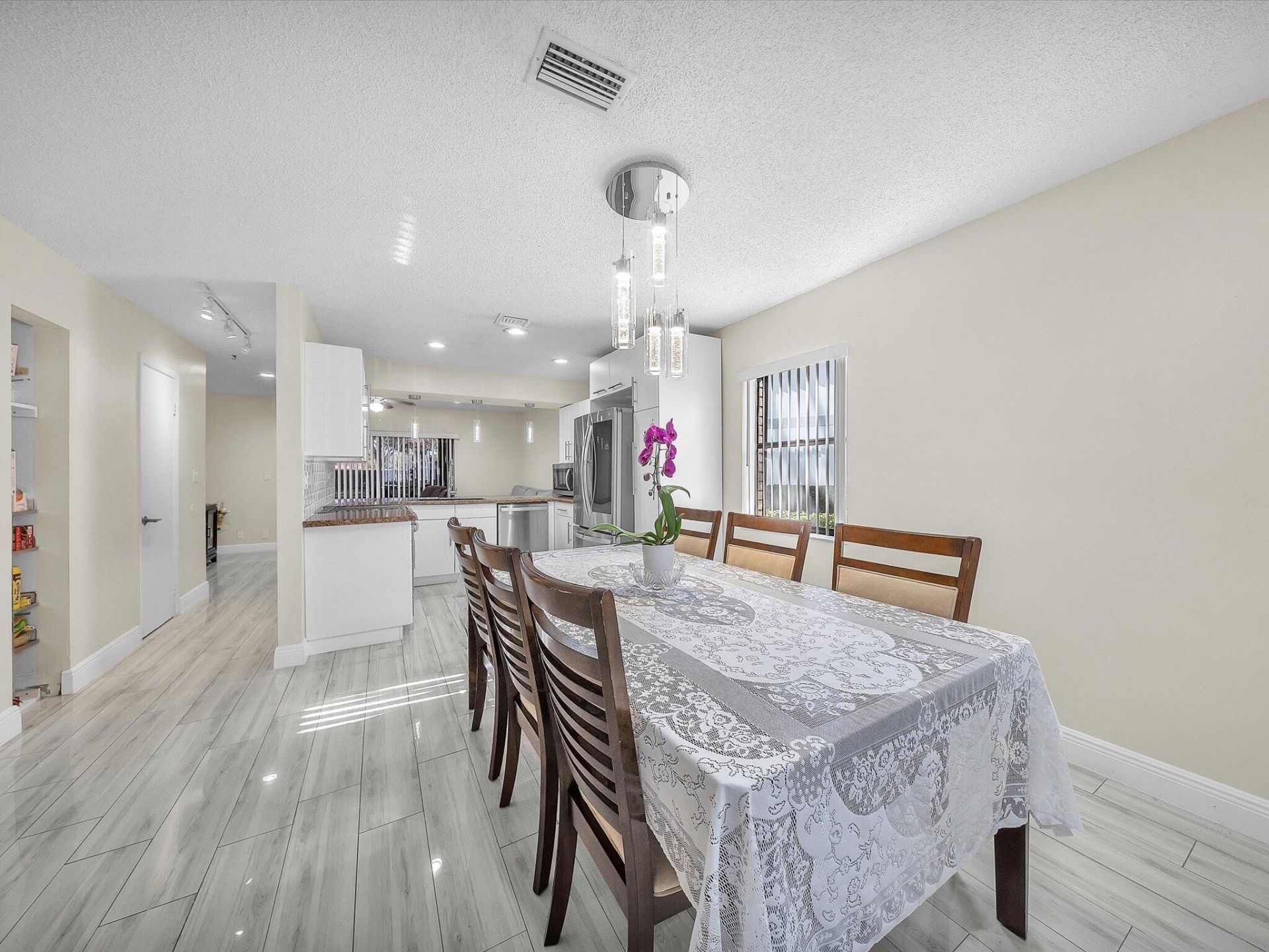 9867 Riverside Drive, Coral Springs, FL 33071 Photo