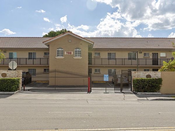 700 SE 9th Court, Unit 206, Hialeah, FL 33010