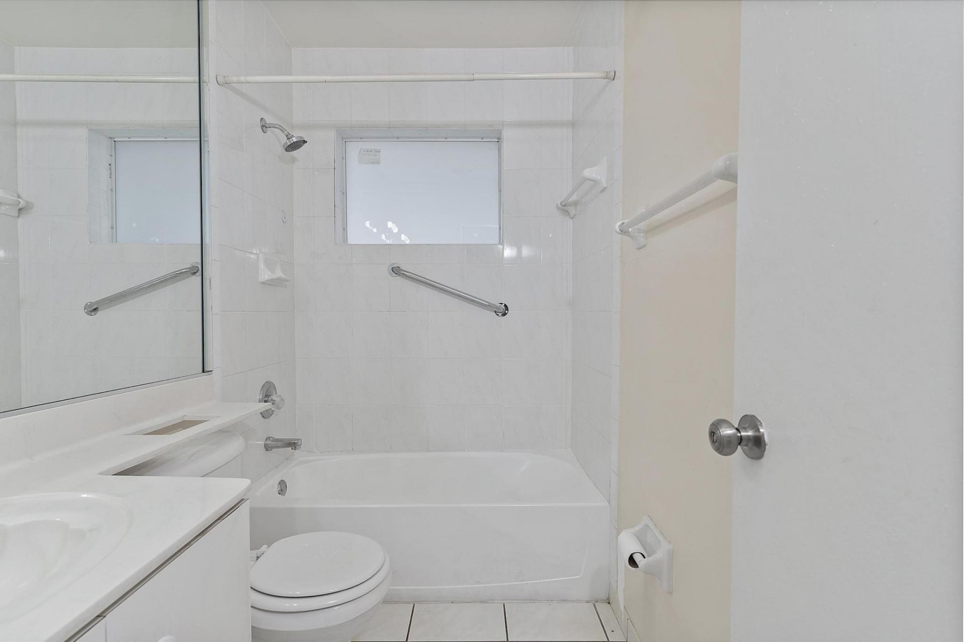 700 SE 9th Court, Unit 206, Hialeah, FL 33010 Photo
