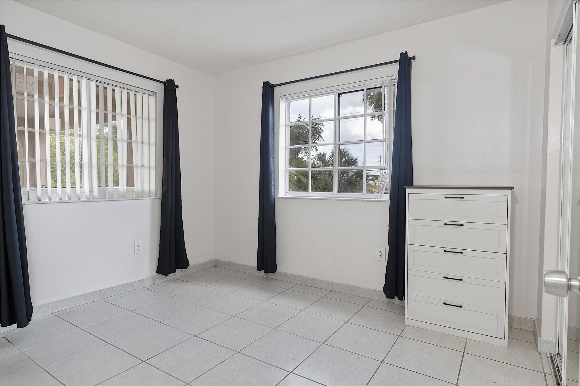 700 SE 9th Court, Unit 206, Hialeah, FL 33010 Photo