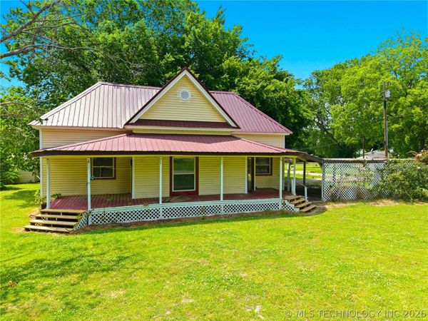 321 E Delaware , Westville, OK 74965