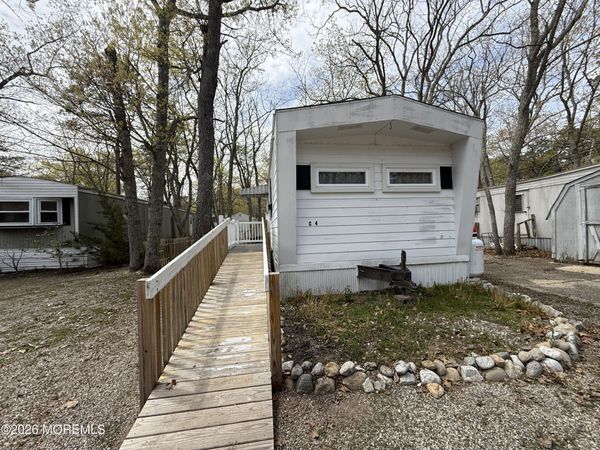 525 E Main Street, Unit C4, Tuckerton, NJ 08087