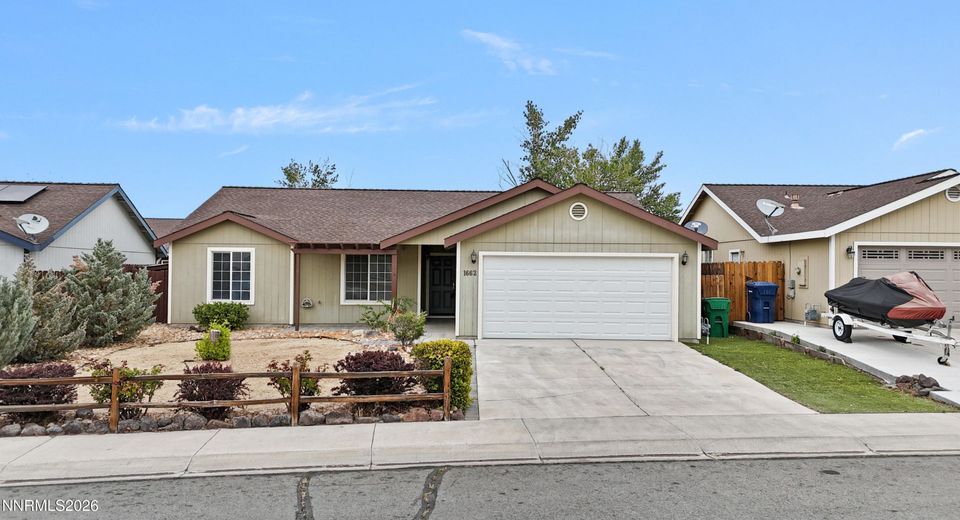 1662 Round Up Road, Fernley, NV 89408 Photo