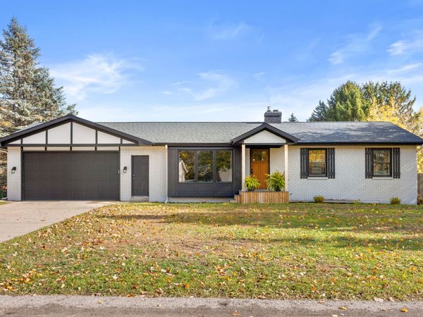 2754 Fairbrook Drive, Jenison, MI 49428