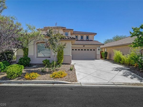 3736 Honey Crest Drive , Las Vegas, NV 89135