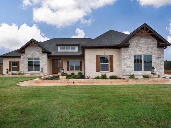 132 Lanwood Drive, Huntsville, AL 35811