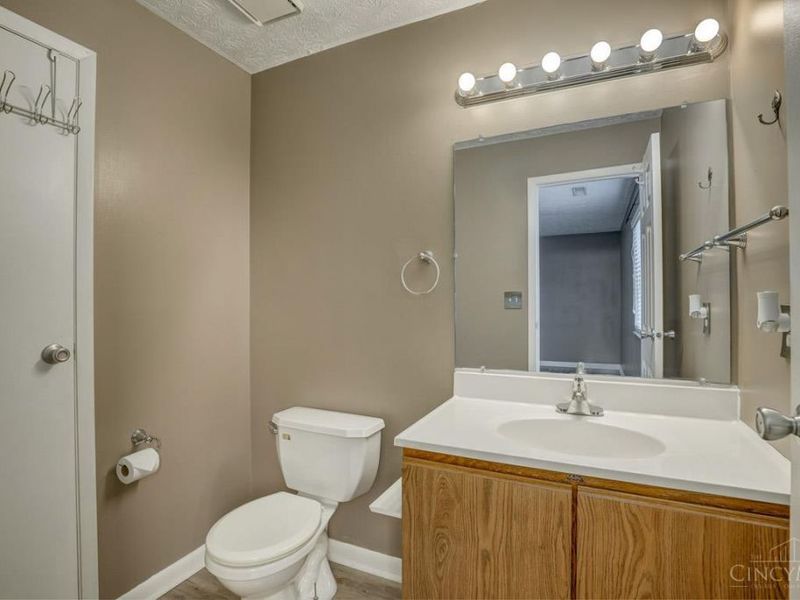 1635 Gelhot Drive, Unit 22, Fairfield, OH 45014 Photo 9