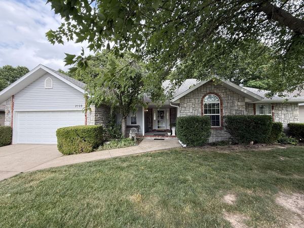 2728 S Jonathan Avenue , Springfield, MO 65807