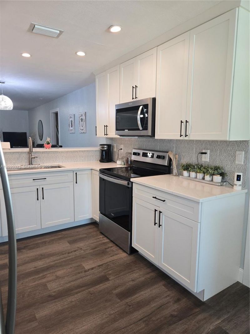 12051 Suellen Cir, Wellington, FL 33414 Photo