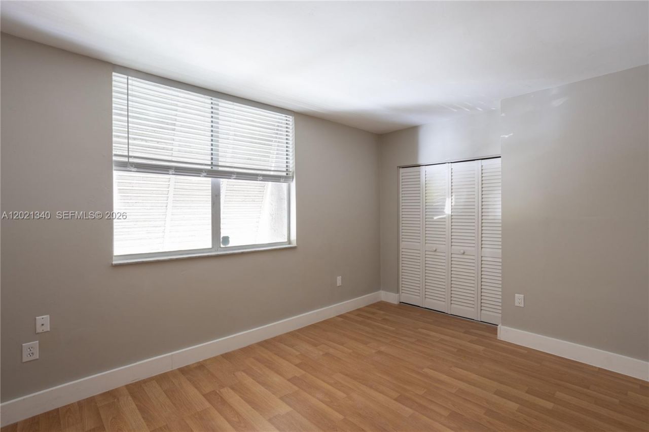 14333 Memorial Hwy, Unit 9K, Miami, FL 33161 Photo