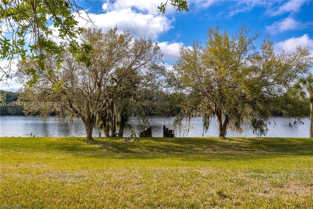 1261 Riverbend Dr , Labelle, FL 33935 Photo