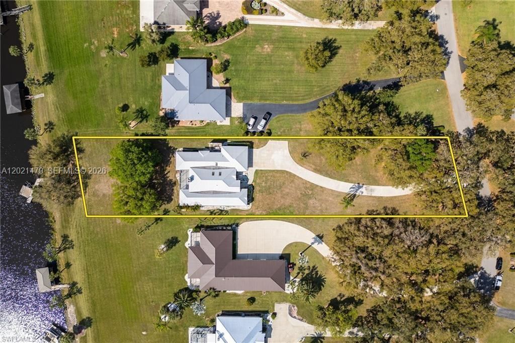 1261 Riverbend Dr , Labelle, FL 33935 Photo