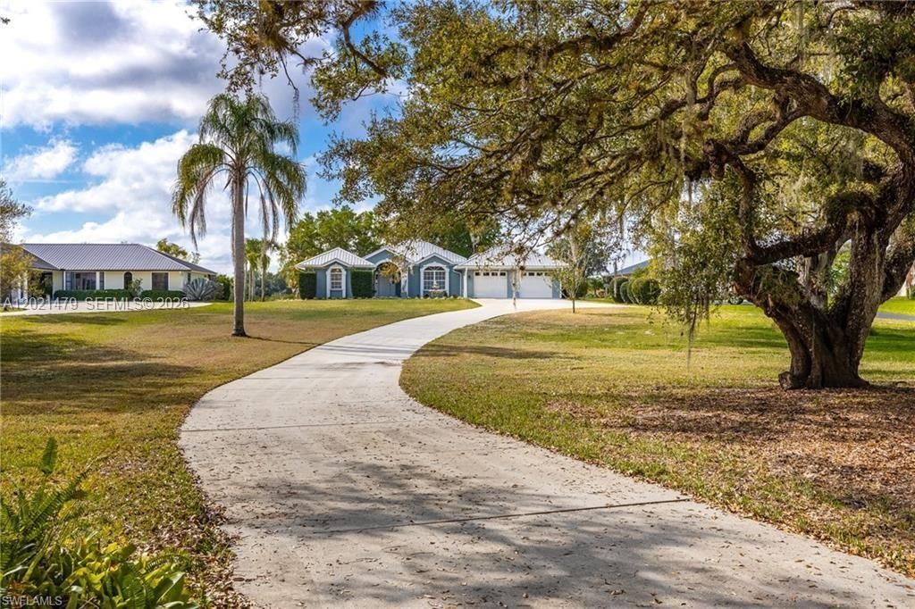 1261 Riverbend Dr , Labelle, FL 33935 Photo
