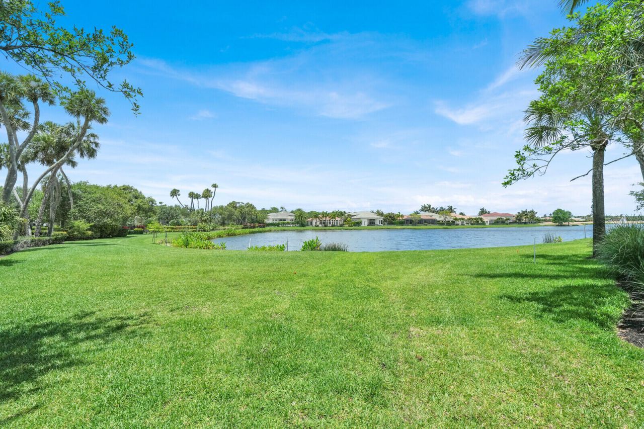 99 Tresana Boulevard, Unit 1, Jupiter, FL 33478 Photo