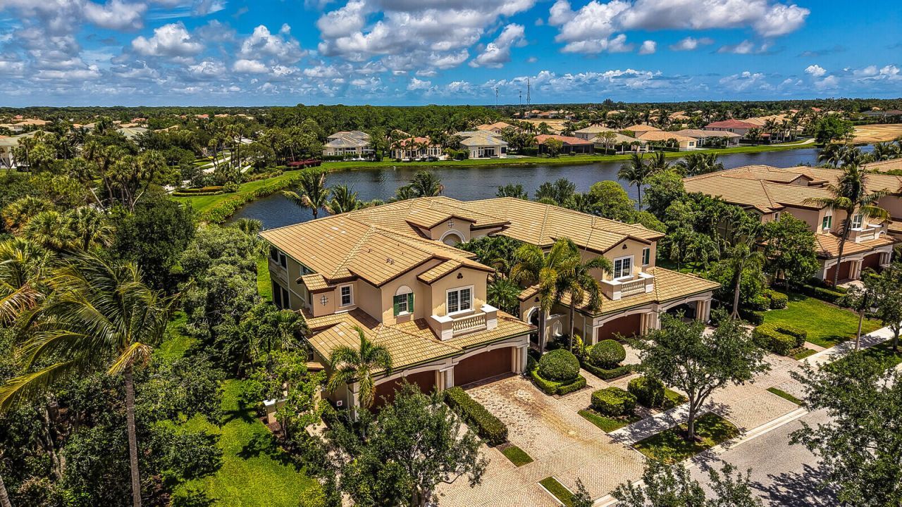 99 Tresana Boulevard, Unit 1, Jupiter, FL 33478 Photo