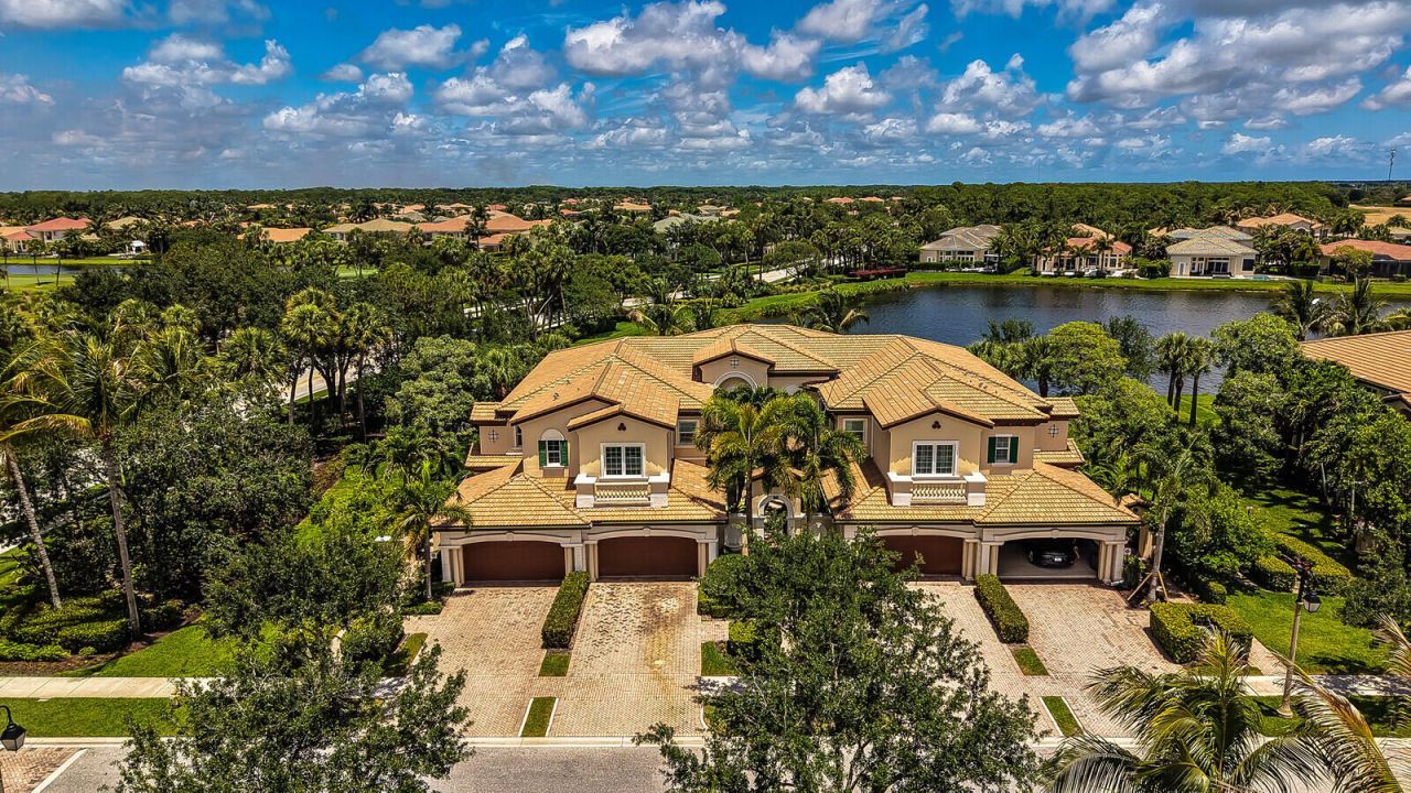 99 Tresana Boulevard, Unit 1, Jupiter, FL 33478 Photo