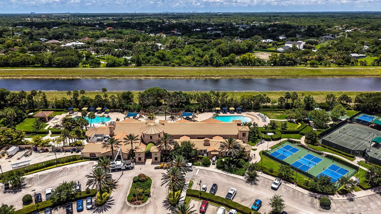 99 Tresana Boulevard, Unit 1, Jupiter, FL 33478 Photo
