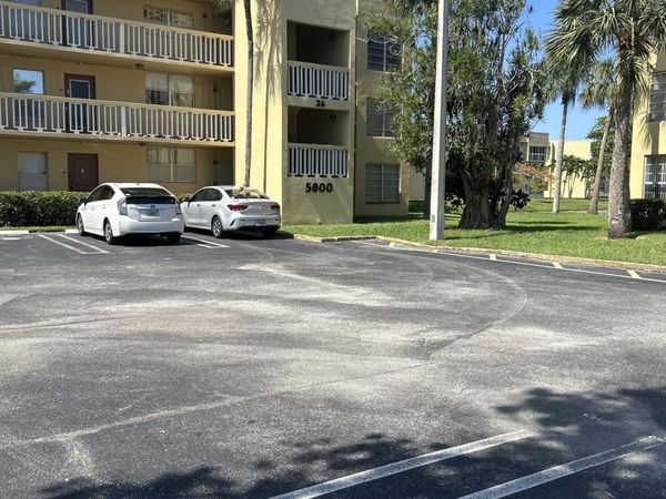 5800 NW 64th Avenue, Unit 311, Tamarac, FL 33319