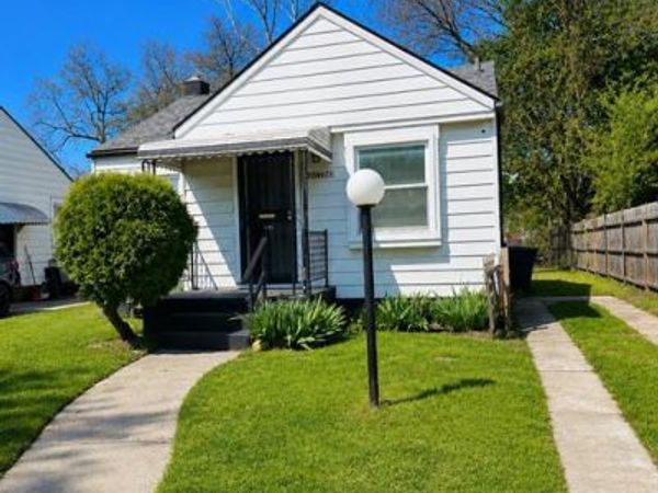 20445 Pinehurst Street, Detroit, MI 48221