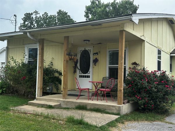 718 E 5th Street , Claremore, OK 74017