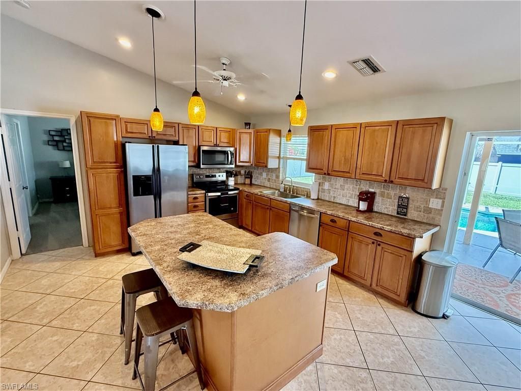 213 SW 10th Ter , Cape Coral, FL 33991 Photo