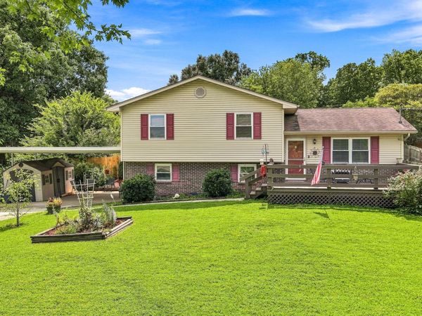 2317 Roundtree Rd, Knoxville, TN 37923