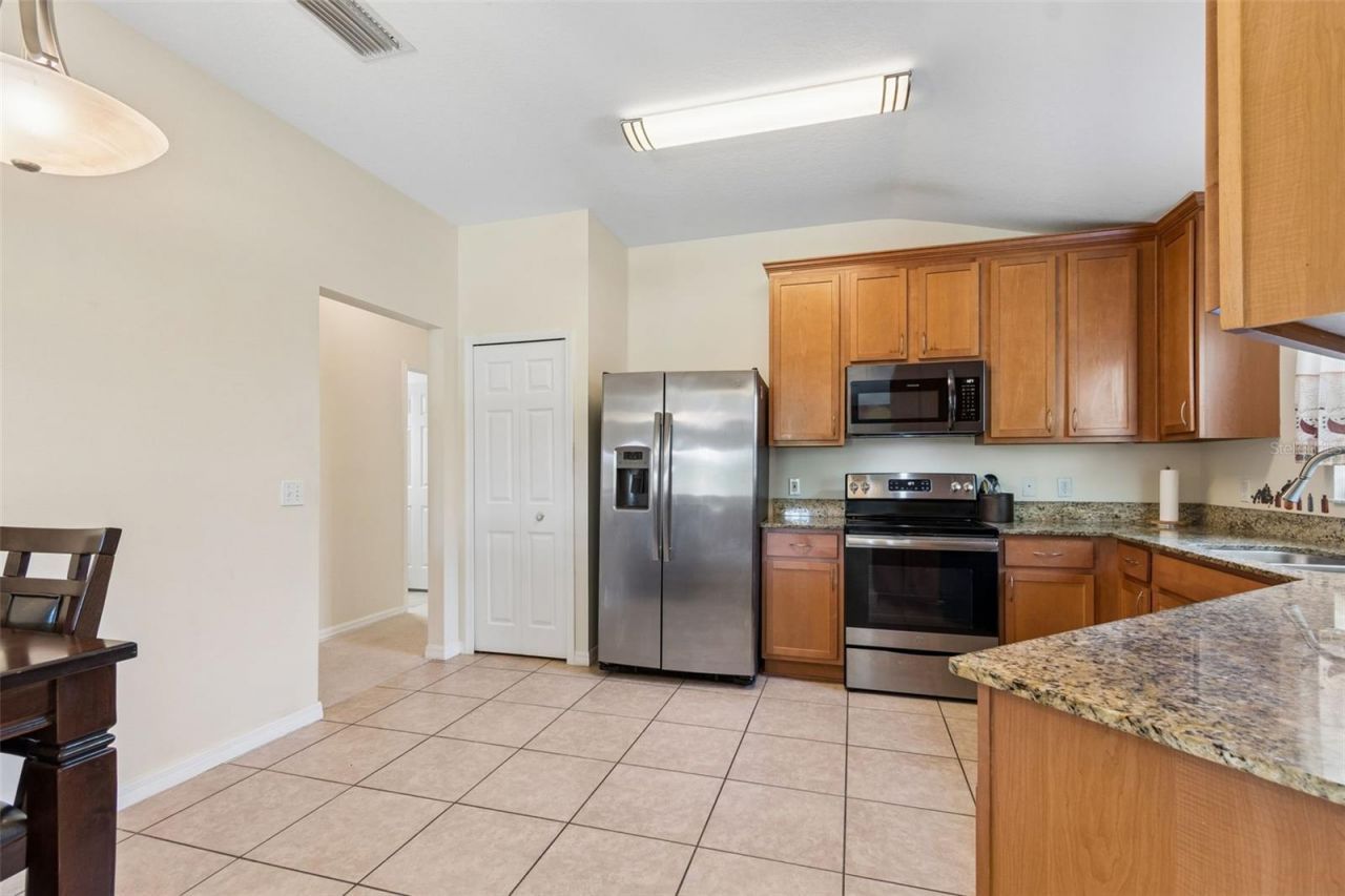 4329 Ashton Meadows Way, Wesley Chapel, FL 33543 Photo