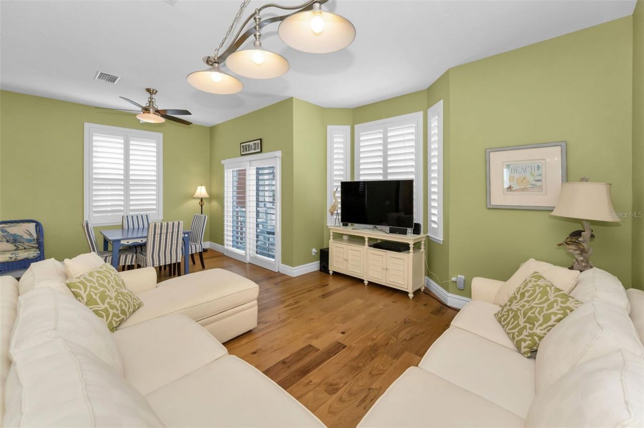 13303 Gulf Lane, Madeira Beach, FL 33708 Photo
