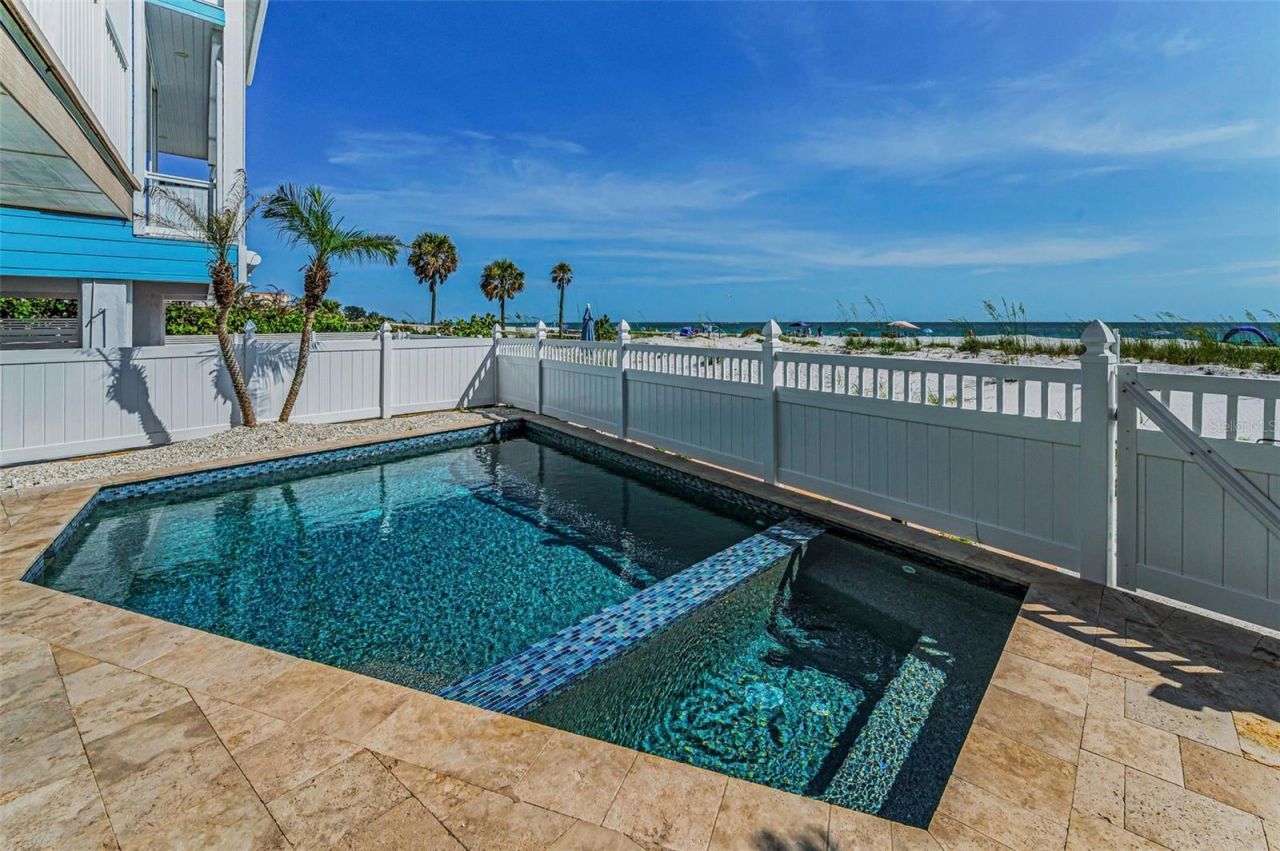 13303 Gulf Lane, Madeira Beach, FL 33708 Photo