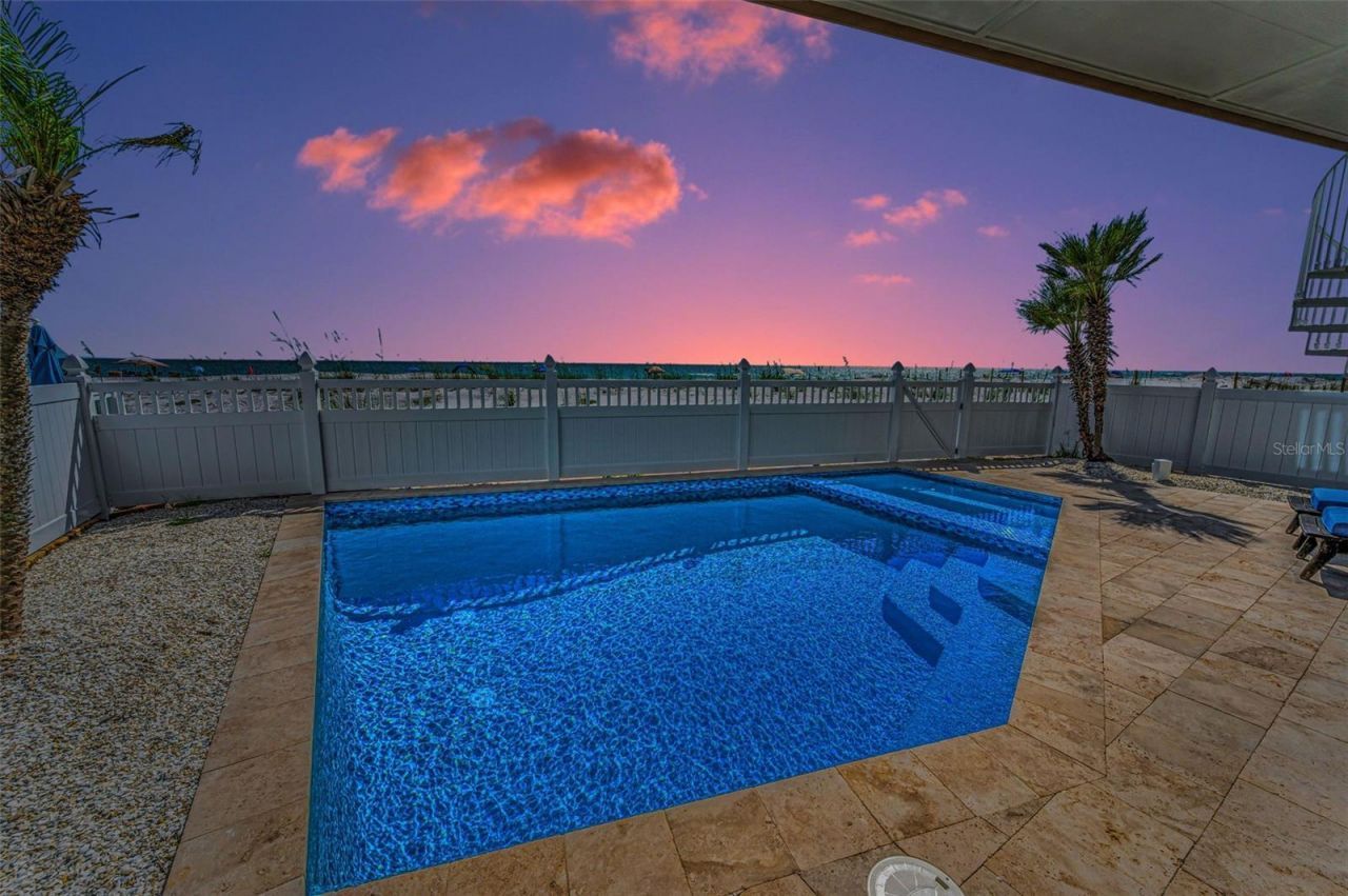 13303 Gulf Lane, Madeira Beach, FL 33708 Photo