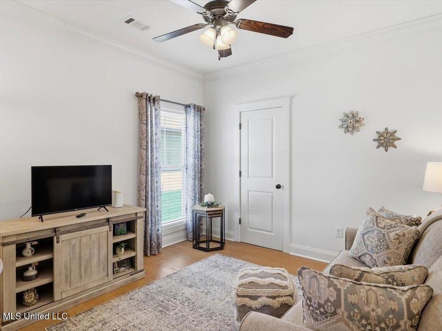 Property Image 32