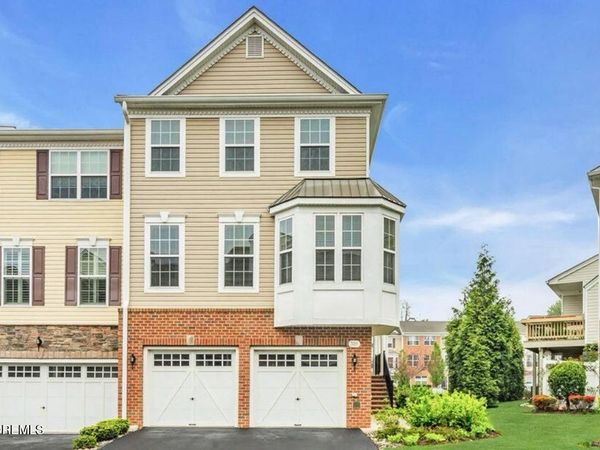 301 Princeton Court, Shrewsbury Boro, NJ 07702