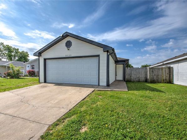 2729 Lenox Court , Springdale, AR 72764