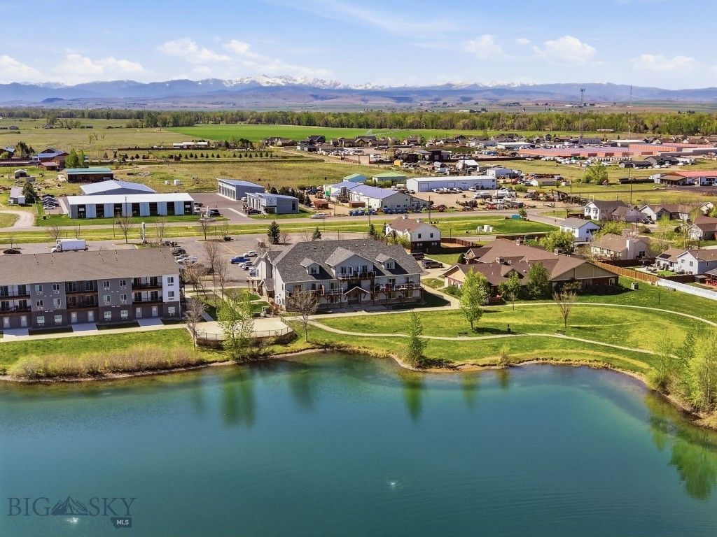 129 Village Drive , Unit 101, Belgrade, MT 59714 Main Photo