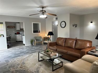 3732 Seven Gables Street, Fort Worth, TX 76133