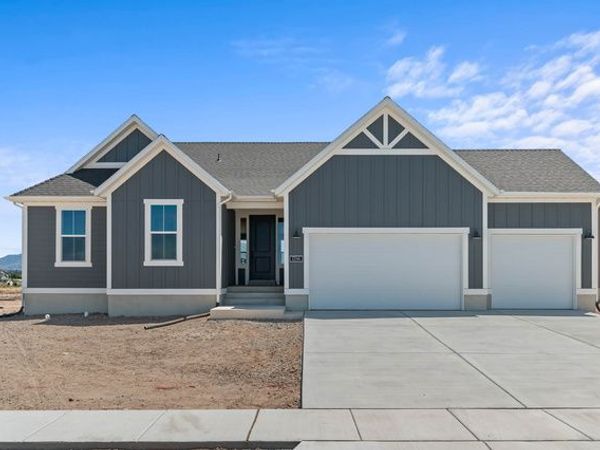 2246 N HOODED CRANE DR, Clinton, UT 84015