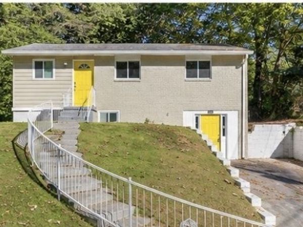 477 NW Fairlane Cirle, Atlanta, GA 30331