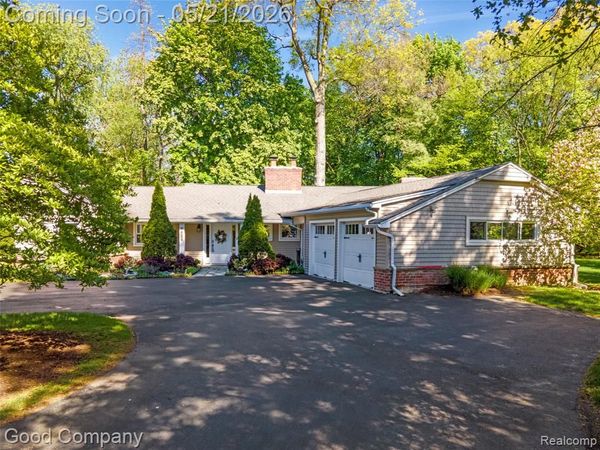 4230 Orchard Way , Bloomfield Hills, MI 48301