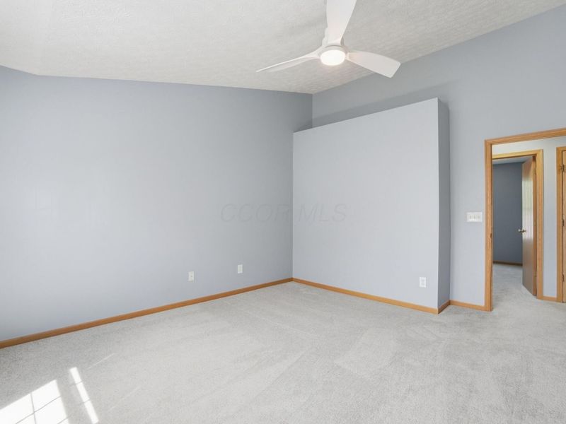3594 Revolutionary Drive, Columbus, OH 43207 Photo 25