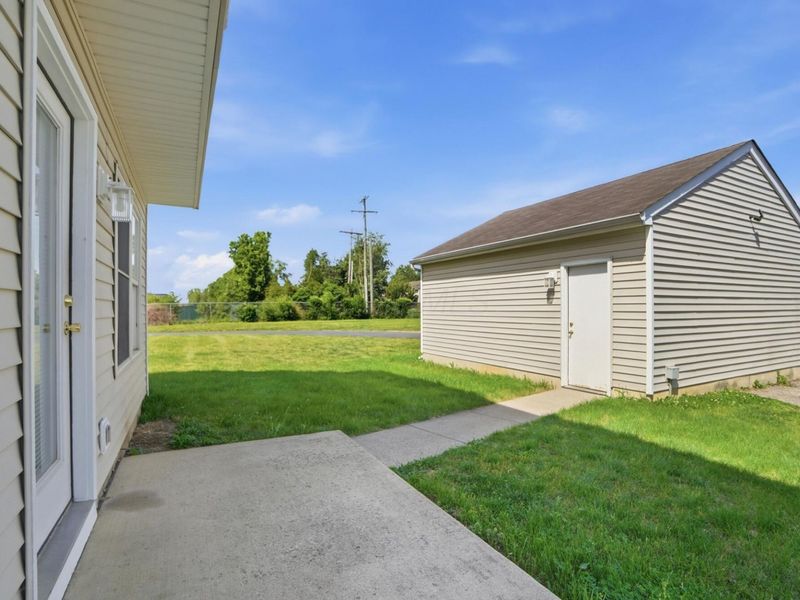 3594 Revolutionary Drive, Columbus, OH 43207 Photo 41