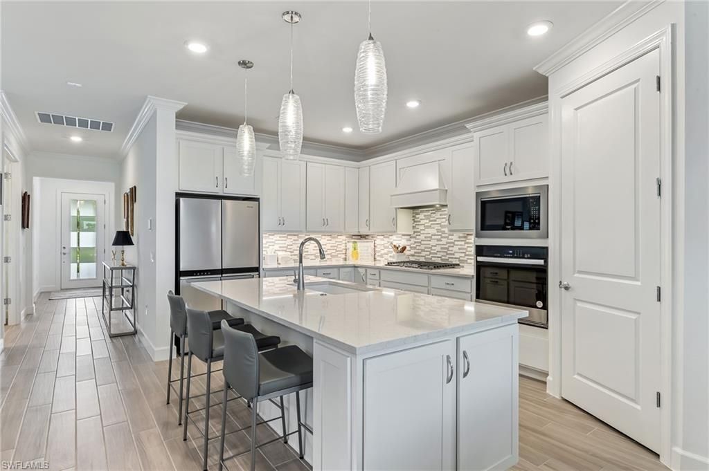 20360 Napa Loop, Estero, FL 33928 Photo