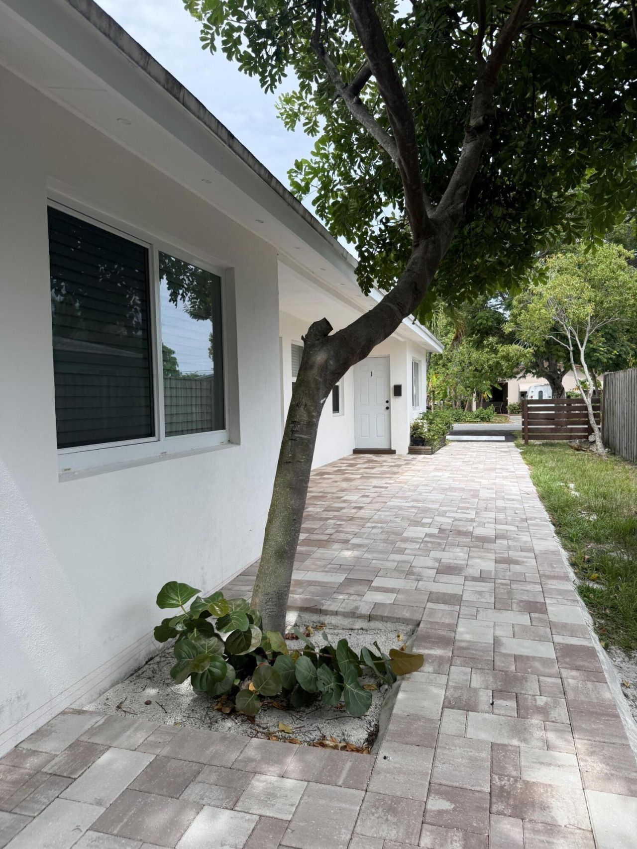 909 NE 10th Avenue, Unit 2, Pompano Beach, FL 33060 Photo