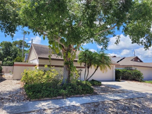 7125 SILVERMILL DRIVE , TAMPA, FL 33635