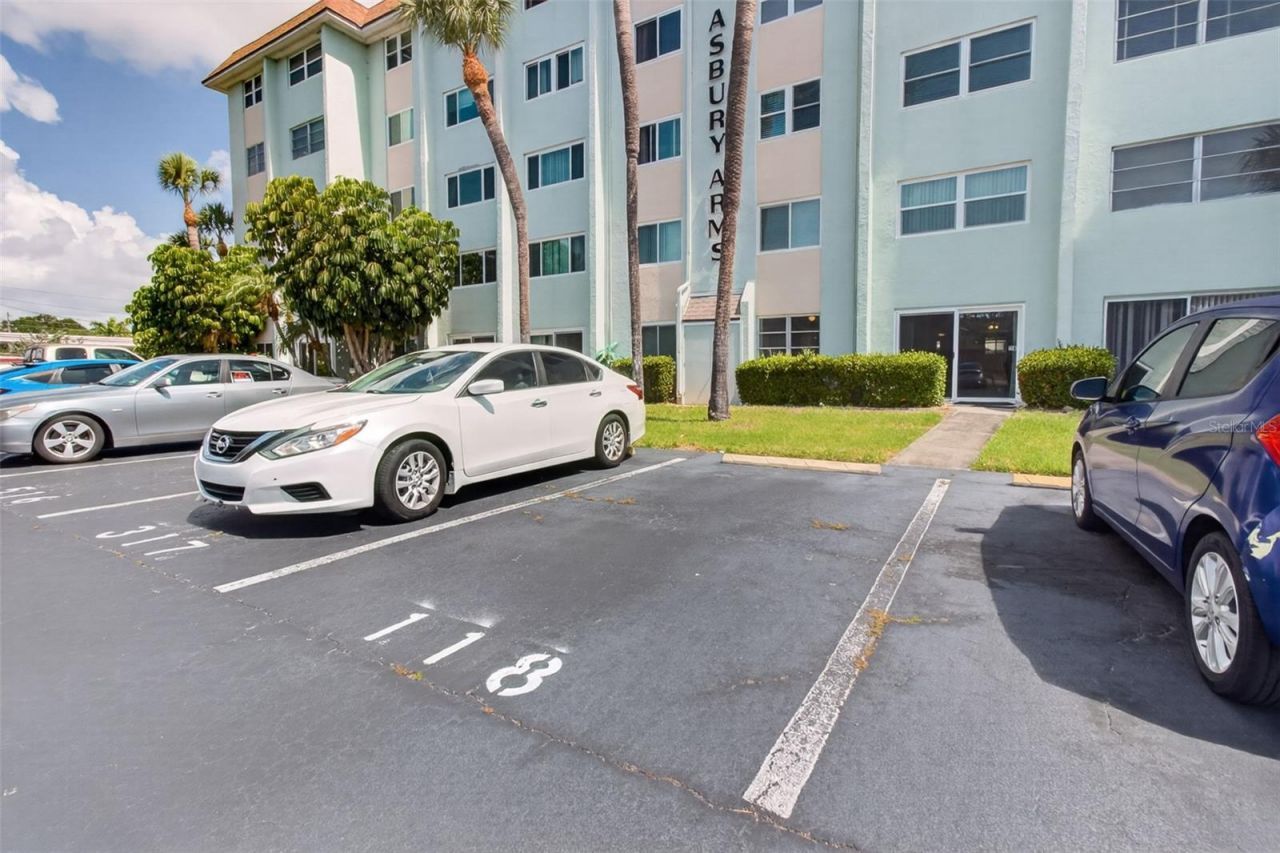 801 83rd Avenue N, Unit 118, Saint Petersburg, FL 33702 Photo
