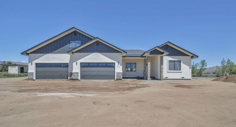902 Coffey Drive, Carson City, NV 89701 Photo