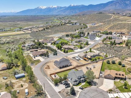 902 Coffey Drive, Carson City, NV 89701 Photo