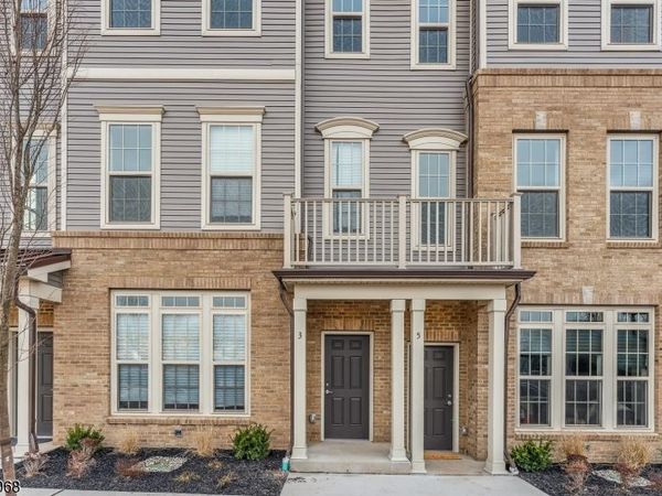 3 Sternadori Rd, Somerville, NJ 08876